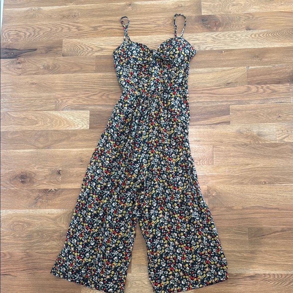 AUW Black Jumpsuit with Spaghetti Straps and Wide-Leg Design